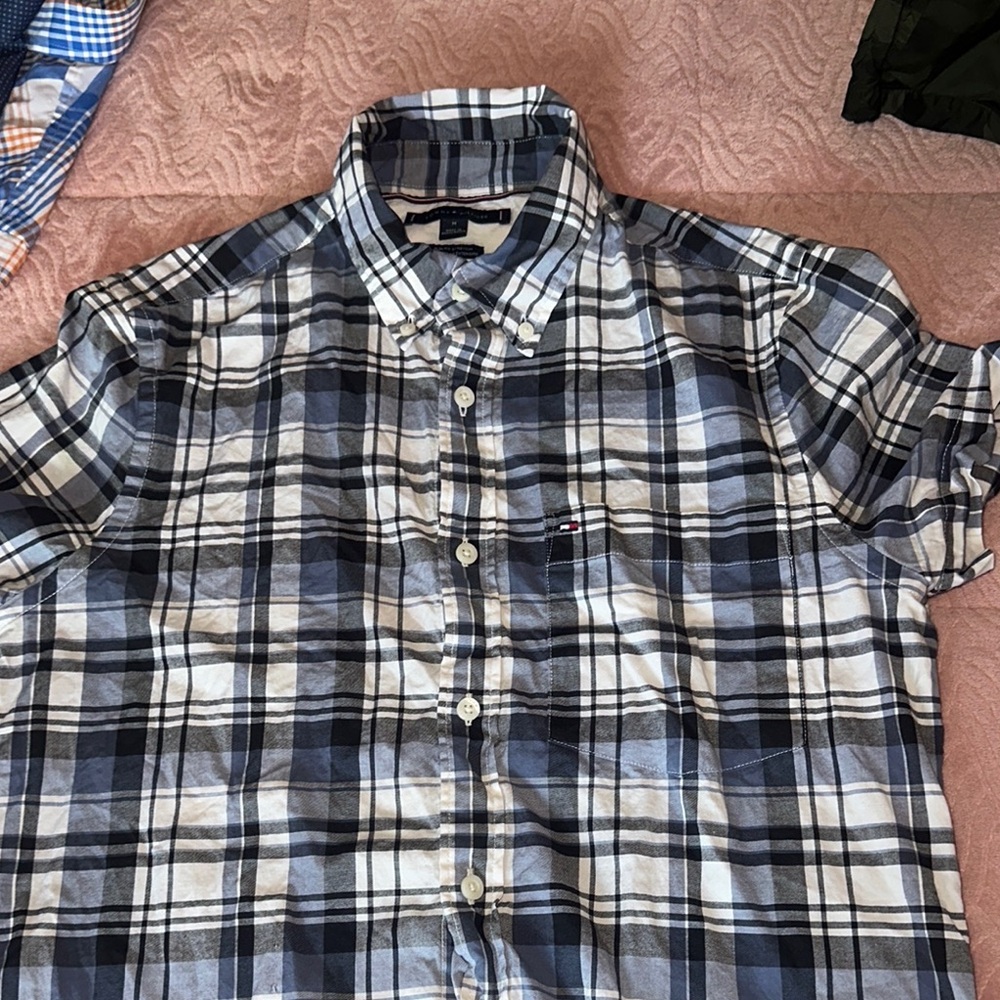 Tommy Hilfiger Men's Plaid Shirt - Navy, White, and Black